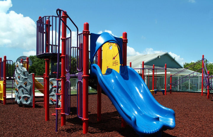 Cedar Red GroundSmart Rubber Mulch Playground