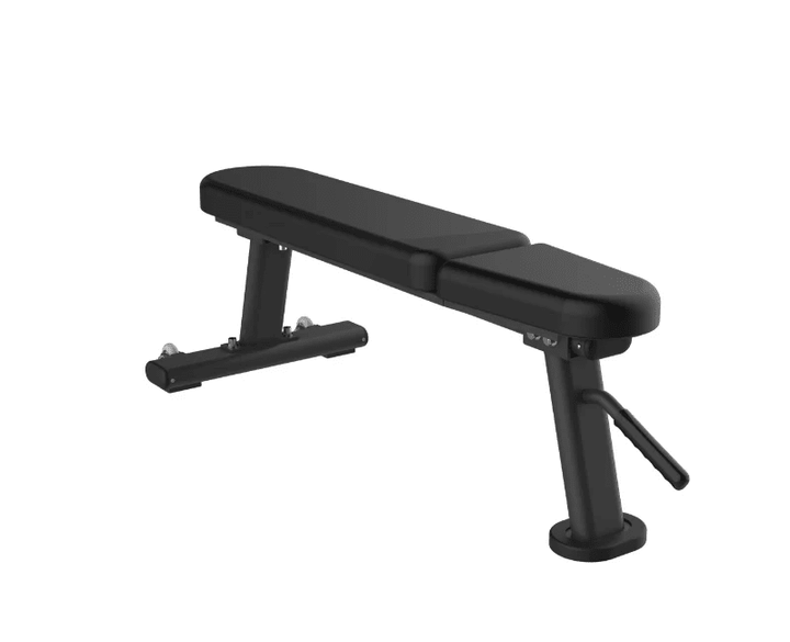 The Echo Kodiak Echo Commercial Flat Bench 32005 is sturdy with a handle, ideal for weightlifting and intense workouts.